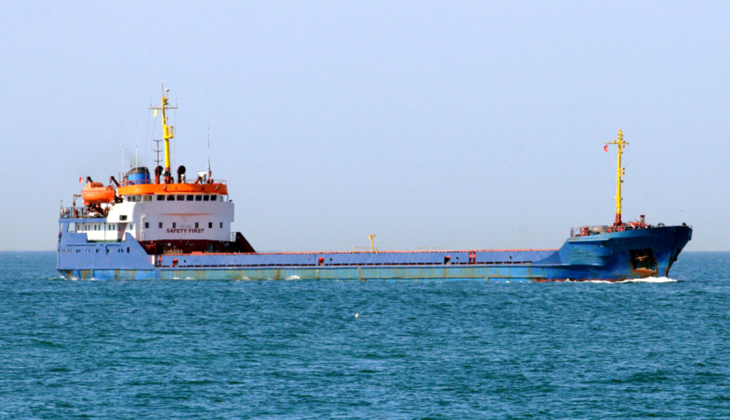 Acil yardım çağrısı yapan yük gemisindeki 14 mürettebat kurtarıldı...