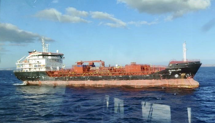 GLOBAL LAKE isimli tanker, Çanakkale Boğazı'nda makine arızası yaşadı