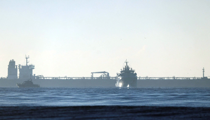 Hindistan'dan gölge filoya koordineli operasyon...