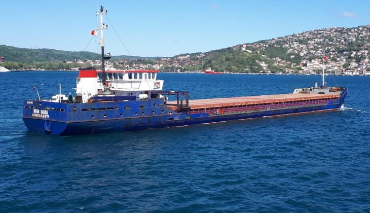 'İRFAN SAVAŞ' isimli kuru yük gemisi, İstanbul Boğazı'nda dümen arızası yaşadı
