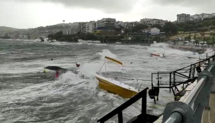 İzmir'de fırtına etkisini gösterdi