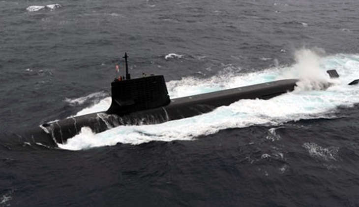 Japon denizaltısı ile ticari gemi çarpıştı