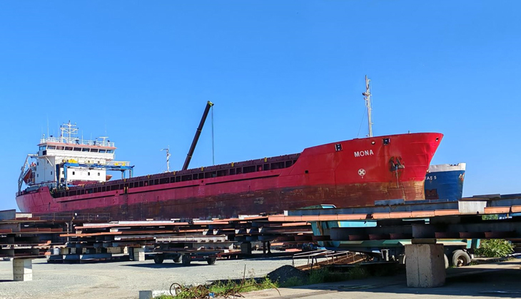 “MONA” İsimli Yük Gemisi Bakım-Onarım İçin Trabzon Tersanesi’ne Yanaştı