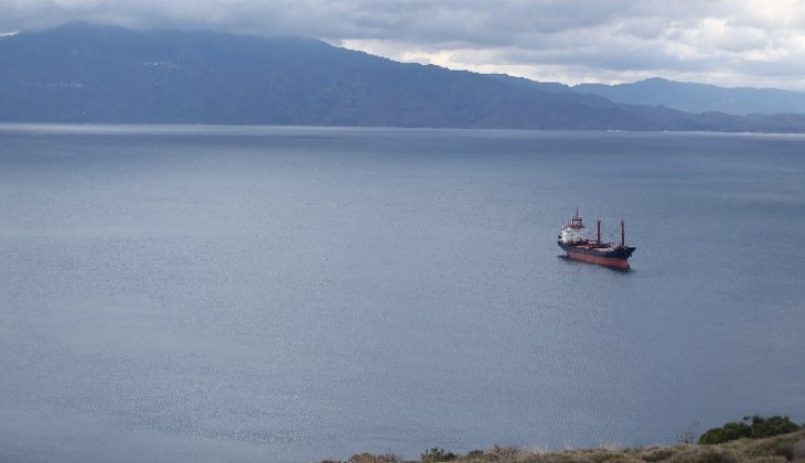 Çanakkale'de dün bazı göçmenlerin bota binerek