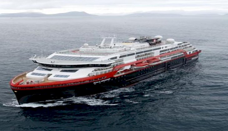 Elektrikli bataryaya sahip ilk hibrit yolcu gemisi Norveç'ten yola çıktı