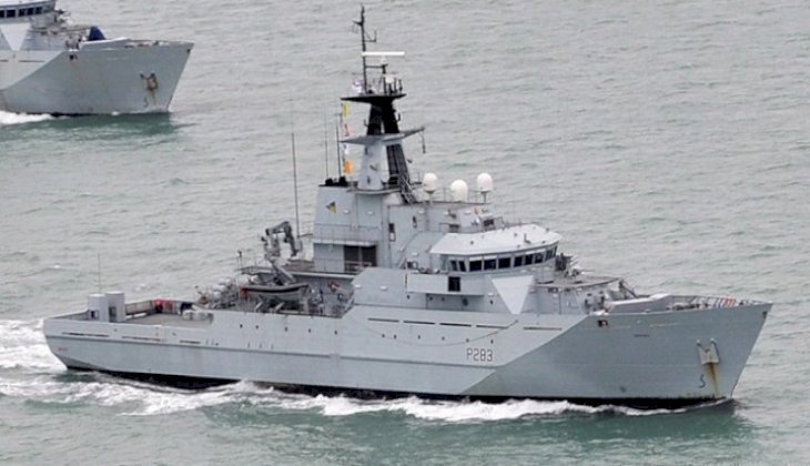 İngiltere sığınmacıları donanmayla engelleyecek