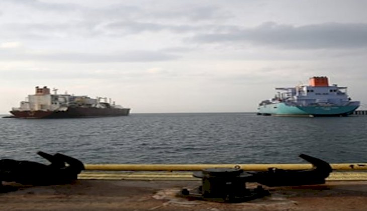 İki gemi arasındaki LNG transferi iki günde tamamlandı