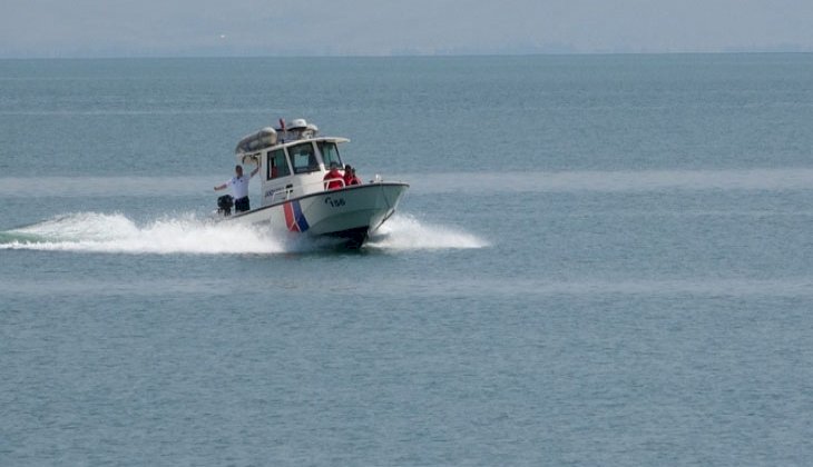 Batan tekneyi arama faaliyetleri üç koldan devam ediyor