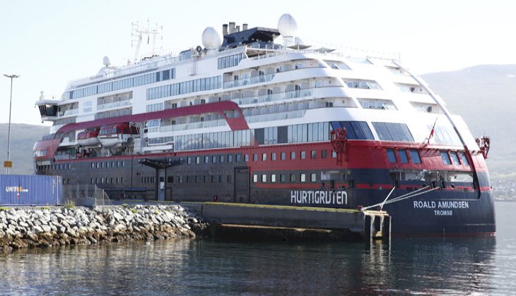Norveç 100’den fazla yolcusu olan kruvaziyer gemilerine 14 gün karaya çıkma yasağı getirdi