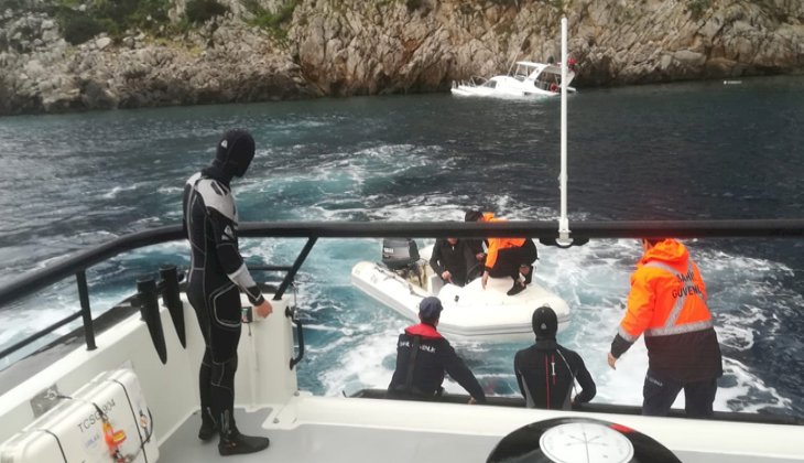 Muğla'da su alan teknenin imdadına Sahil Güvenlik ekipleri yetişti