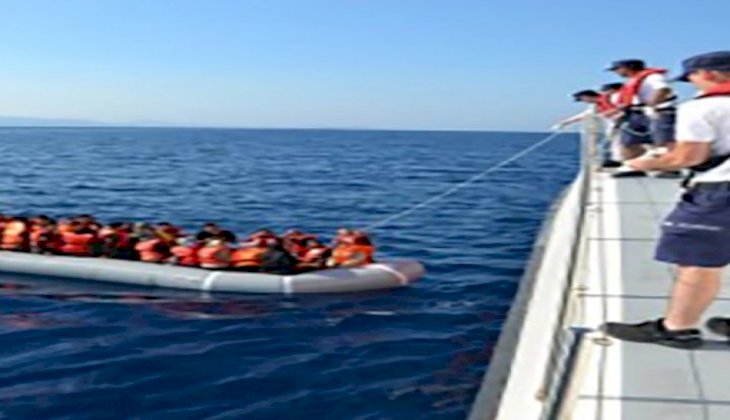 Bir bota 53 kaçak göçmen binince facianın eşiğinden dönüldü!