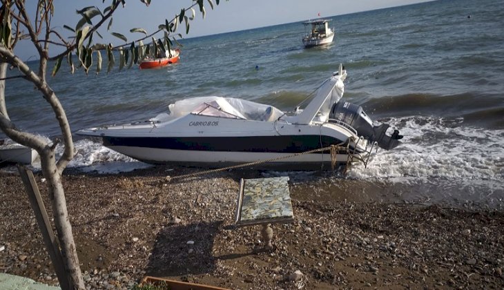 Yunanistan'a geçmek için sürat teknesi çaldılar