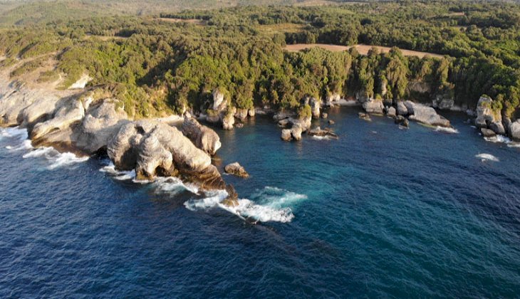 Karadeniz kıyısındaki koylar tatilcilerin uğrak noktası oldu