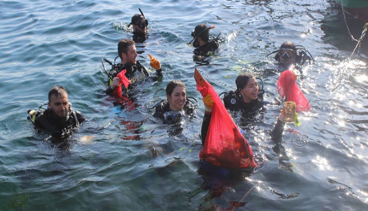 Ortaköy Sahilinde deniz dibi temizliği yapıldı