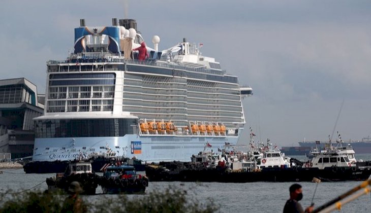 Cruise gemisinde bir yolcuda koronavirüs tespit edilince gemi limana döndü