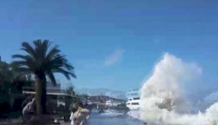 Büyükada’da kıyıya vuran dalgalar nedeniyle vatandaşlar ölümden döndü