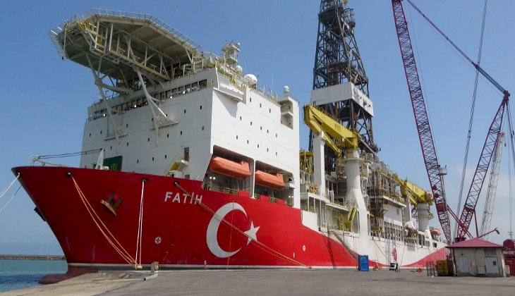 Fatih Sondaj Gemisi'nde arama faaliyetleri kapsamında son hazırlıklar yapılıyor