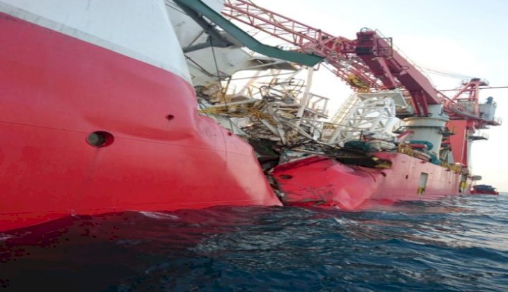 Singapur Boğazı'nda gemi kazası! Dev gemi birkaç saat içinde battı