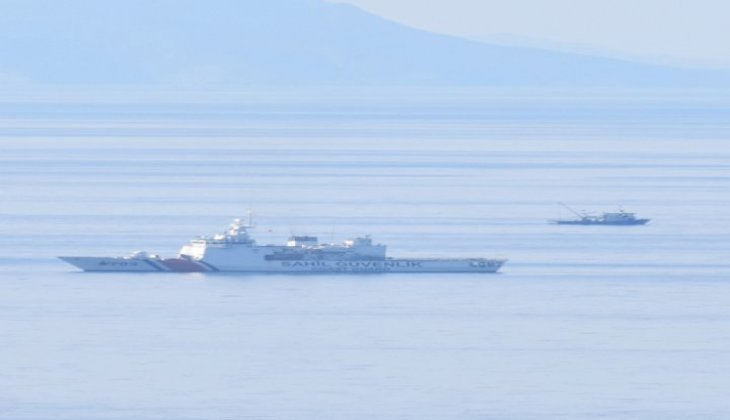 Yunan botu, Türk Sahil Güvenlik gemisine çarptı