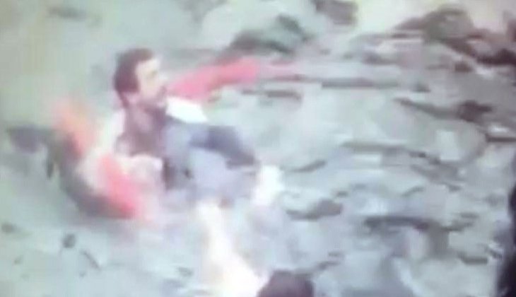 Üsküdar - Beşiktaş seferini yapan tekneden denize düşen vatandaş güçlükle kurtarıldı