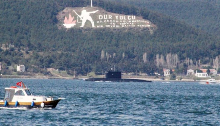Rus denizaltısı ‘RFS B-265 Krasnodar’ Çanakkale Boğazı'ndan geçti