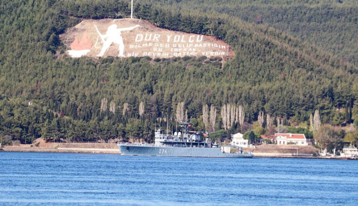 Romanya savaş gemisi Çanakkale Boğazı’ndan geçti