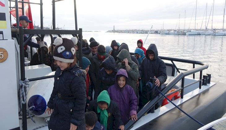 Çanakkale’de yapılan iki operasyonda 98 düzensiz göçmen yakalandı