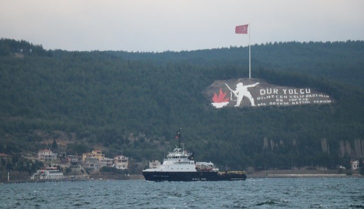 Rus askerî gemileri Çanakkale Boğazı'ndan geçti