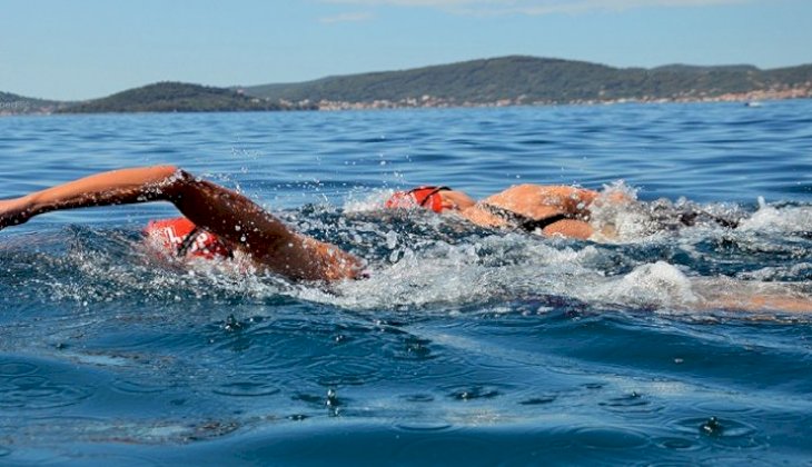 Yasak olmasına rağmen denize giren 44 kişiye işlem yapıldı