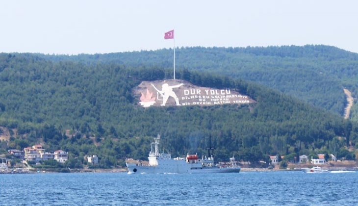 Rus istihbarat gemisi Çanakkale Boğazı'ndan geçti