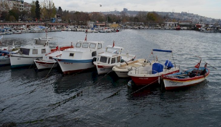 Lodos nedeniyle Marmara Denizi'nde ulaşımda aksamalar yaşanıyor