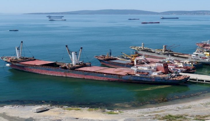 Marmara Denizi'nin hayalet gemileri akıbetini bekliyor