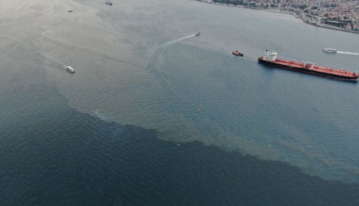 İstanbul Boğazı çamura bulandı