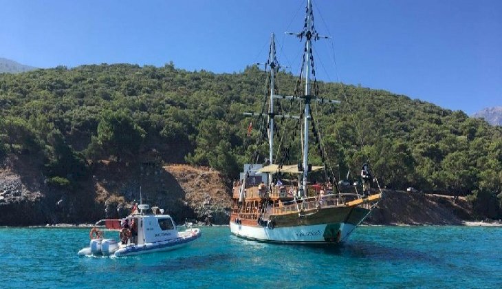 Kuşadası Körfezi’nde havadan ve denizden denetleme