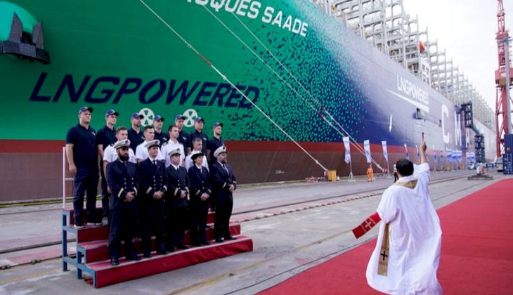 Dünyanın LNG ile çalışan en büyük gemisi seferlerine başlıyor
