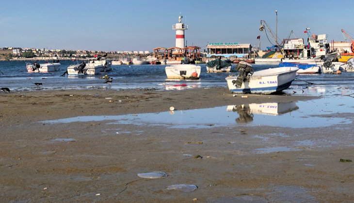 Marmaraereğlisi’nde deniz 15 metre çekildi