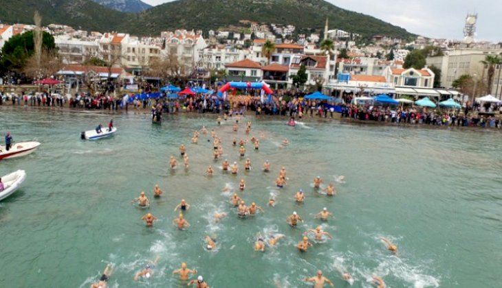 Datça 12. Açık Deniz Kış Yüzme Maratonu başladı