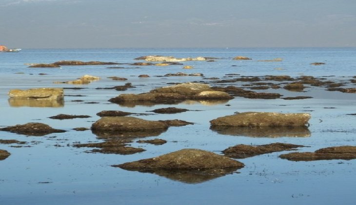 Deniz çekildi, 2 bin 500 yıllık liman ortaya çıktı