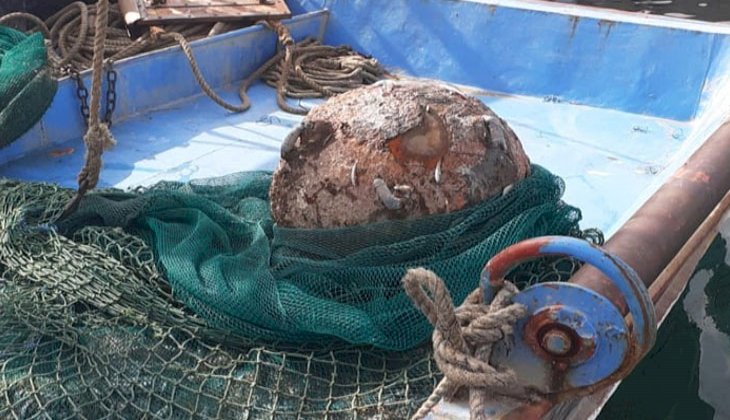Balıkçıların ağına Osmanlı döneminden kalma mayın takıldı