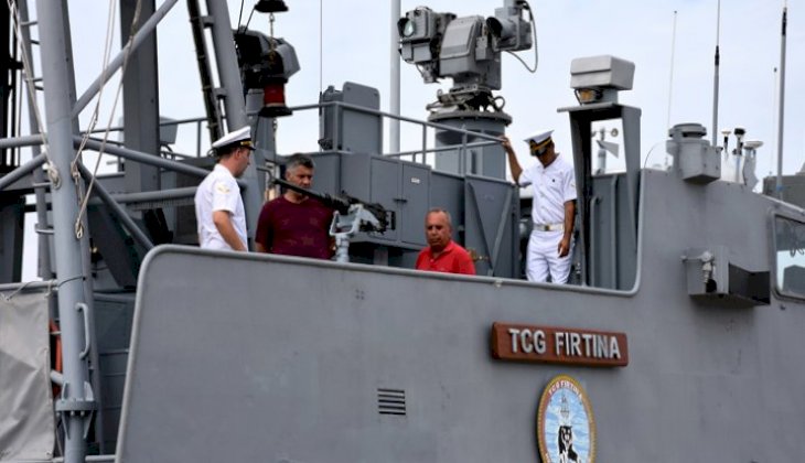 TCG Fırtına Gemisi ve TCG Gür Denizaltısı ziyarete açıldı