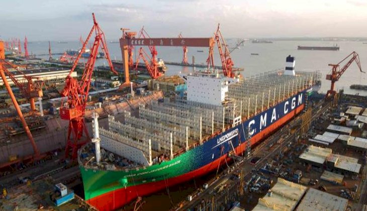Dünyanın LNG'li en büyük konteyner gemisinin inşası tamamlandı