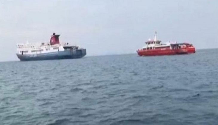 Ro-Ro gemisi Motor arızası yaşadı, 102 yolcu tahliye edildi