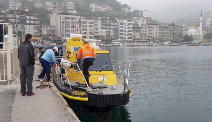 Denizde mahsur kalan balıkçı kurtarıldı