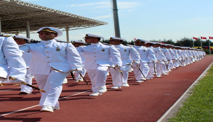 Donanmanın en genç subayları mezun oldu