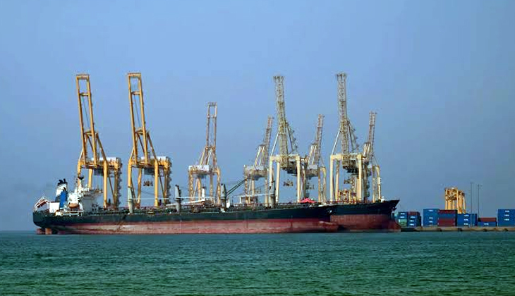 Petrol Tankerleri AIS'lerini Kapatıyor: Hürmüz ve Babülmendep Boğazları'nda Neler Yaşanıyor?
