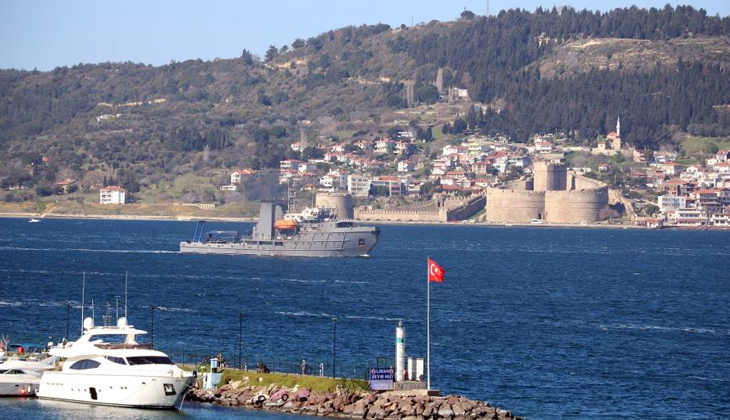 Romanya mayın arama gemisi Çanakkale Boğazı’ndan geçti