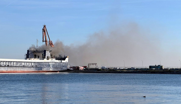 Samsun Limanı'nda Firuze G isimli Ro-Ro Gemisinde Yangın!