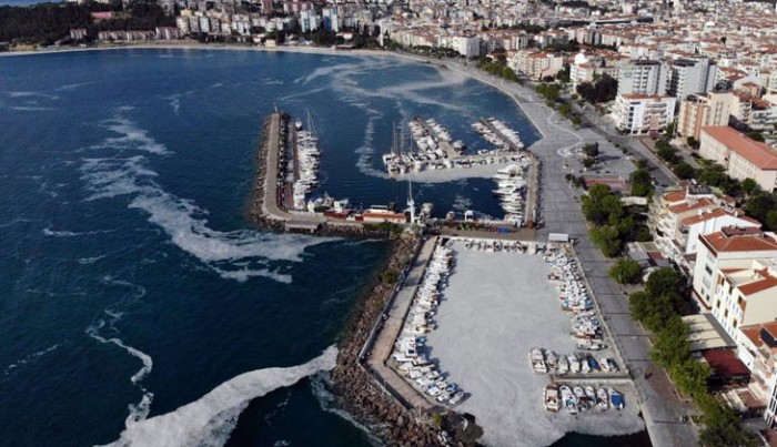 Çanakkale Boğazı’nda 1 haftada 198 metreküp müsilaj toplandı