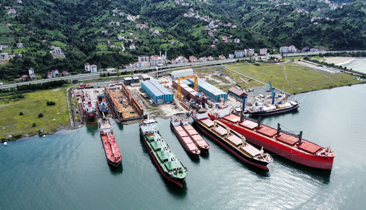 Karadeniz'de saldırıya uğrayan gemilerin onarım rotası: Trabzon Tersanesi