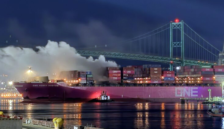 Konteyner Gemisinde Yangın!